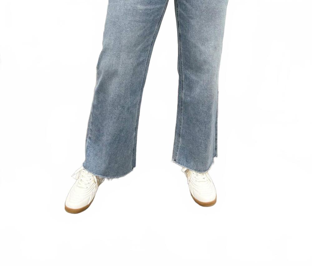 NEW MICA DENIM super high rise wide leg jeans in medium wash